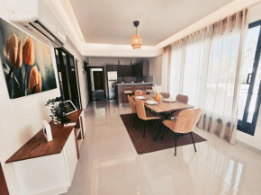 Gold Reef 101 - Exclusiv 2 BR mit Pool, Beach Shuttle und Tiefgarage